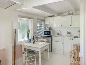 Family-friendly wonderful cottage with garden & barbeque | Pets allowed - Image 5