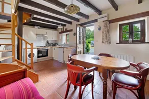 Gîte Le Petit Promenant: Private Terrace, Garden & Wi-Fi in La Bazoque - Image 4