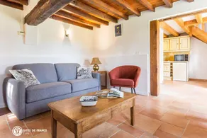 Gite with garden, barbeque & terrace | Pet-friendly - Image 3