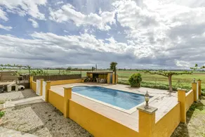 Fully equipped ample holiday home with garden, barbecue & private pool | Garden view - Image 4