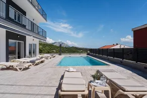Villa with terrace, barbeque & private pool | Mountain view - Image 4