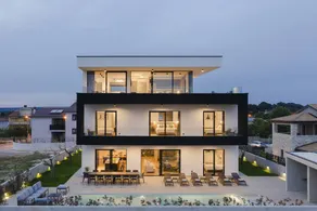 Villa Aquarius Pula stunning luxury villa with 7 bedrooms - Image 2