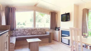 Holiday home with terrace, garden & pool - Image 2