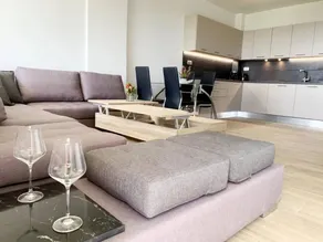 Fully equipped lovely apartment with terrace & garden - Image 5