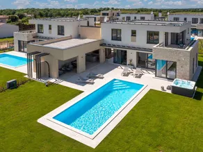 Holiday home with jacuzzi, private pool & terrace | Nature view - Image 2