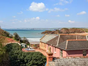Cottage with garden & barbecue | Beach view - Image 5