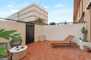 Ferienhaus mit Terrasse, Garten und Pool - Image 2