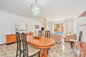 Maison avec barbecue, terrasse et piscine privée | Adaptée au travail à distance - Image 4