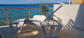 Holiday home | Beach view - Image 2
