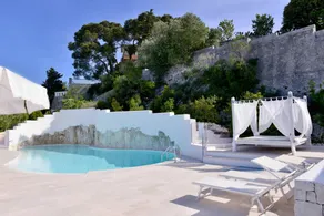 Resort with pool | Sea view - Image 4