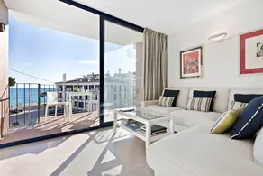 Fully equipped holiday apartment with terrace | Next to the beach - Image 3