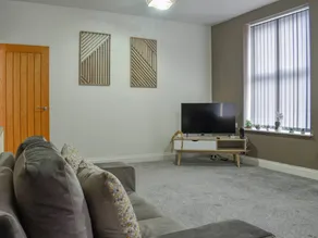 Southgate Apartment, Halifax - Image 2