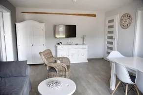 Holiday apartment with terrace & BBQ - Image 2