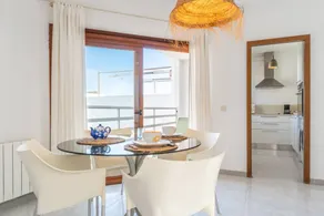 Holiday apartment with barbecue & terrace | Beach view | Close to the beach | Dogs allowed - Image 2