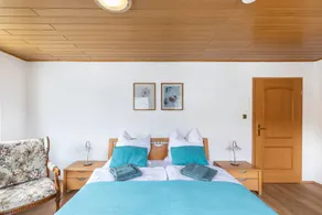Flat with garden & terrace | Garden view - Image 3