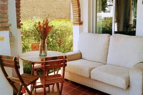 Holiday home with garden & terrace - Image 5