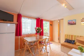 Beautiful mobile home with garden, barbeque & terrace | Mountain view | Dogs allowed - Image 5