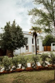 Fully equipped wonderful villa with terrace, private pool & barbeque - Image 2