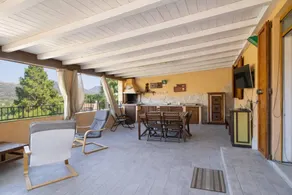 Flat with BBQ | Mountain view | Next to the beach - Image 3