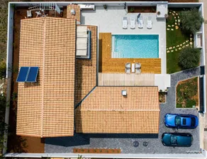 Villa mit Grill, Garten und privatem Pool - Image 2