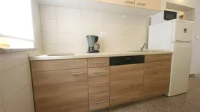 Apartment with 2 rooms for 4 persons - Image 3