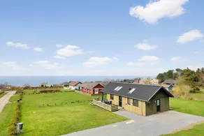 House with sauna, terrace & barbecue | Sea view - Image 2