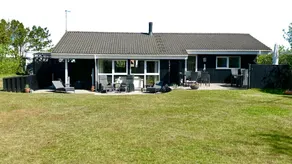 Coastal cottage charm near lovely Sæby - Image 2