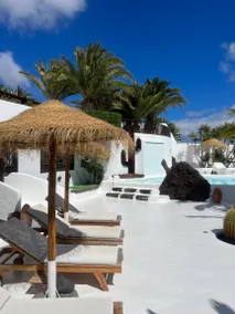 Villa with BBQ, terrace & private pool | Panoramic view - Image 2