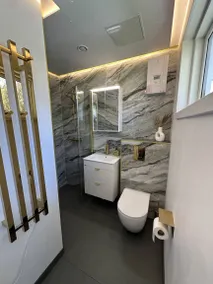 Apartment with sauna, heated pool & BBQ - Image 5