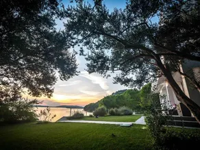 Holiday home with private pool, barbeque & terrace - Image 5