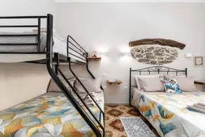 Chambre chez l'habitant avec jardin et internet haut débit | Vue ville - Image 5