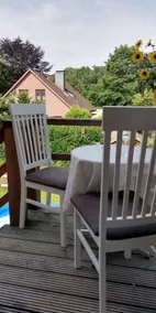 Apartamento vacacional con jardín - Image 4