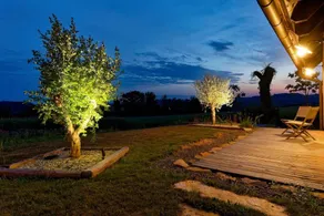 House with jacuzzi, garden & terrace | Garden view | Pets allowed - Image 4