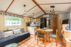 Mobile Home 'Mobilhome Mh 212' with Private Pool, Private Terrace and Air Conditioning - Image 4