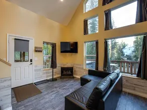 Spacious apartment with barbeque - Image 5