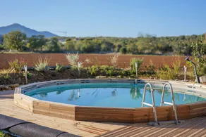 Lodge with terrace, pool & garden | Mountain view - Image 3