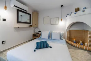 Studio with garden & terrace - Image 3