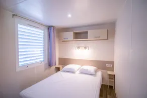 Flat with pool, terrace & garden - Image 2