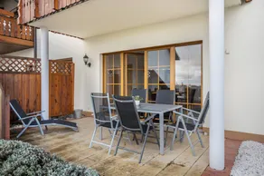 Apartment with terrace, garden & BBQ | Garden view - Image 5