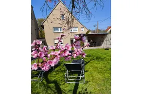 Holiday home with barbecue, garden & terrace - Image 4