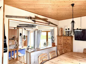 Family-friendly holiday apartment with garden - Image 3