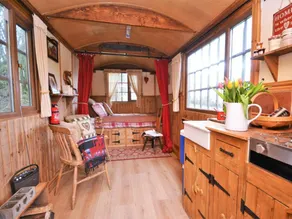 Cottage with jacuzzi | Pets allowed - Image 3