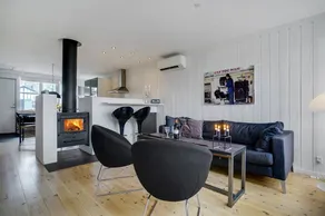 House with terrace | Next to the beach - Image 3
