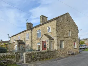 Cottage with garden & BBQ - Image 2