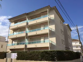 Appartement de vacances avec piscine, jardin et terrasse - Image 4