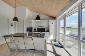 Children-friendly holiday home with sauna, BBQ & terrace | Close to the beach | Pets allowed - Image 3