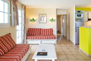 Basque Coast Apartment with Mountain View, Shared Pool and Private Terrace - Image 4