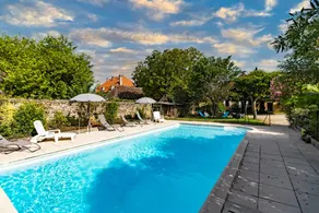 Holiday home with terrace, BBQ & pool - Image 3