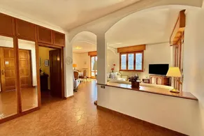 Family-friendly charming apartment with terrace & garden | Mountain view - Image 4