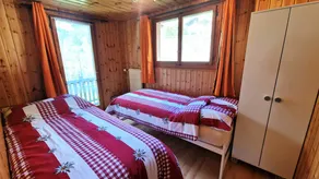 Flat with garden, terrace & BBQ - Image 5